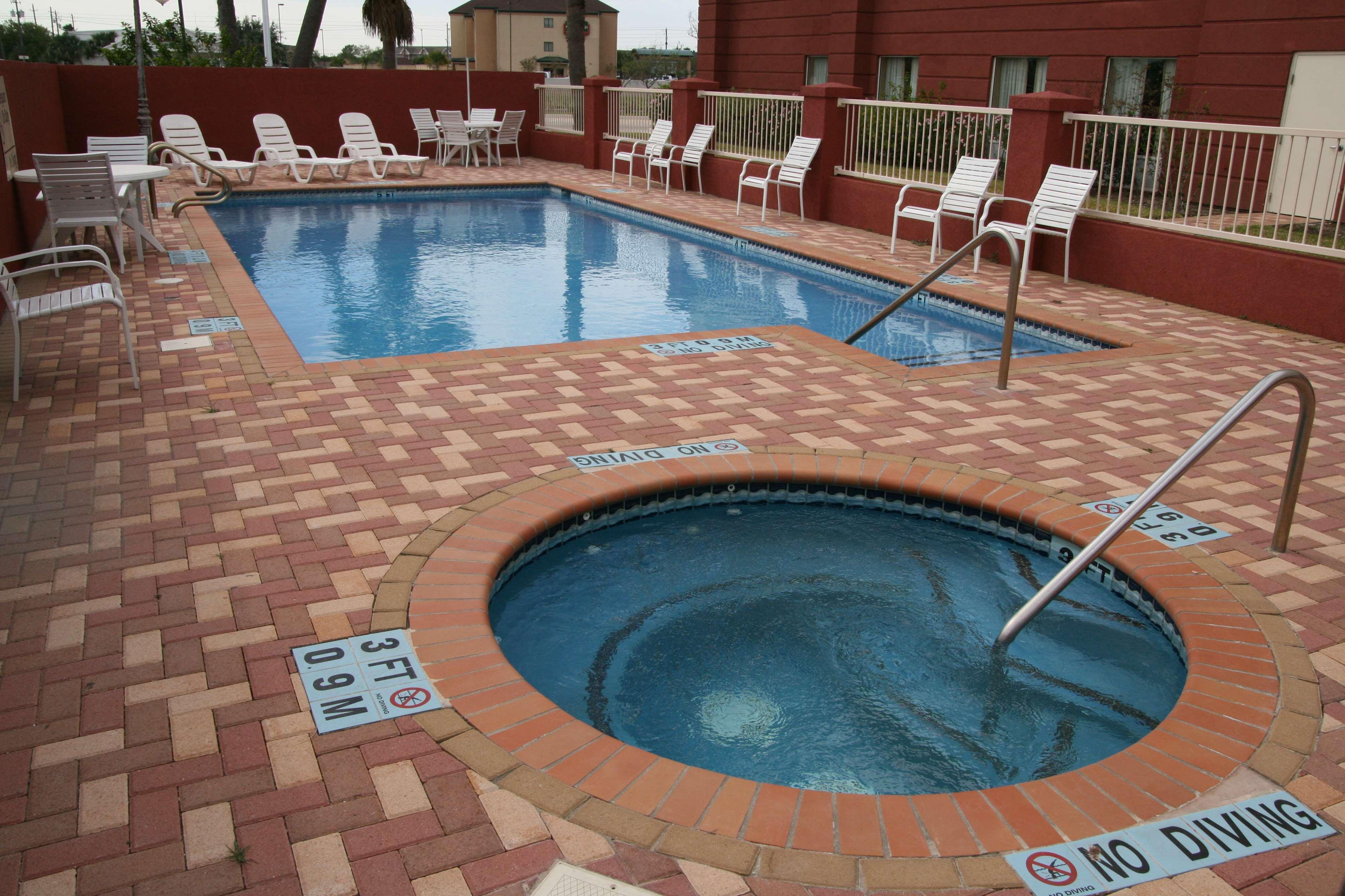 Hampton Inn And Suites-Brownsville Exterior photo
